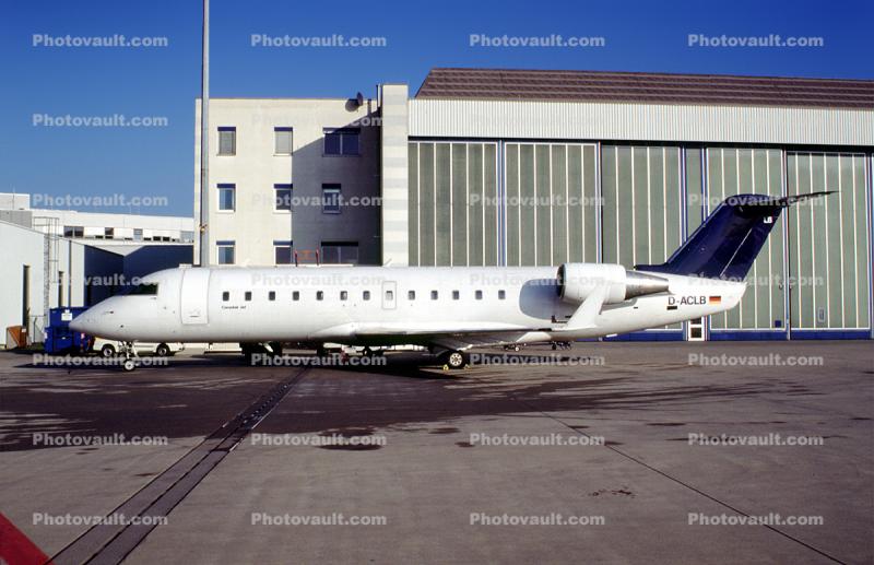 D-ACLB, Bombardier-Canadair Regional Jet CRJ-100LR
