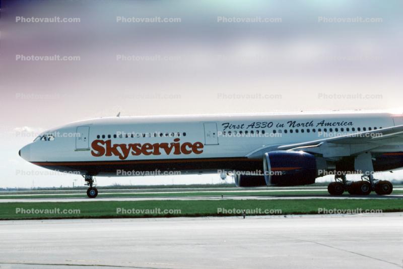 Airbus A330-321, Skyservice, C-FBUS, A330-300 series