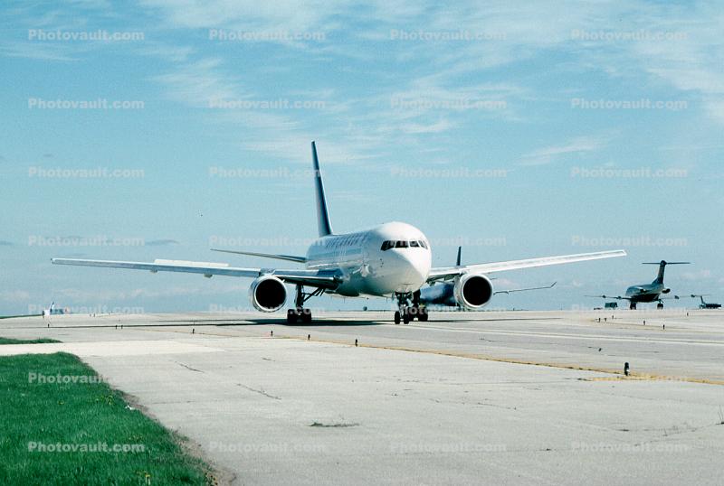 C-GAUE, Boeing 767-233, Air Canada ACA, JT9D