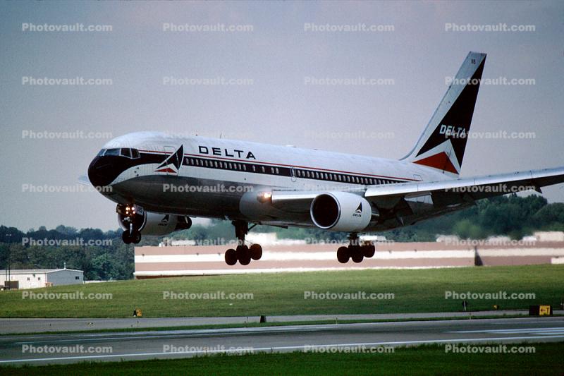 N115DA, Delta Air Lines, Boeing 767-232BDSF, 767-200 series, CF6-80A, CF6