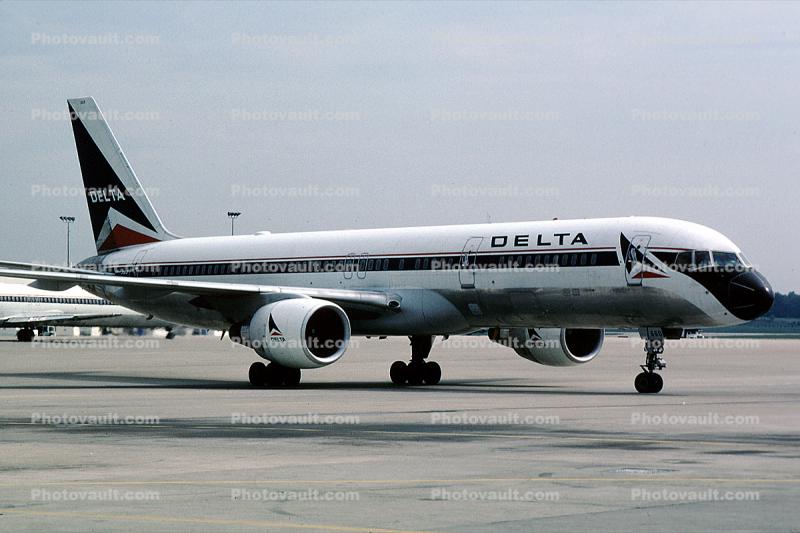 N660DL, Delta Air Lines, Boeing 757-232, PW2037, PW2000
