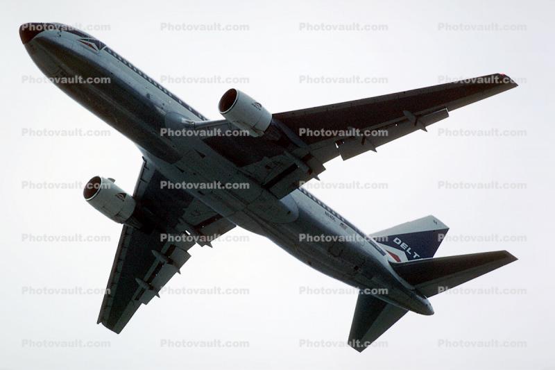 N114DL, Boeing 767-232BDSF, Delta Air Lines DAL, CF6-80A, CF6