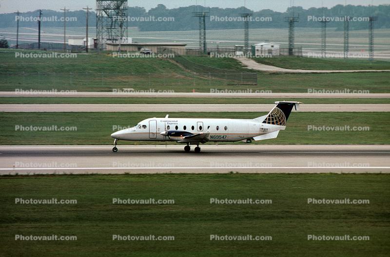 N69547, Continental Express Airlines COA, Beech 1900D, Cincinnati Northern Kentucky International Airport, PT6A-67D, PT6A