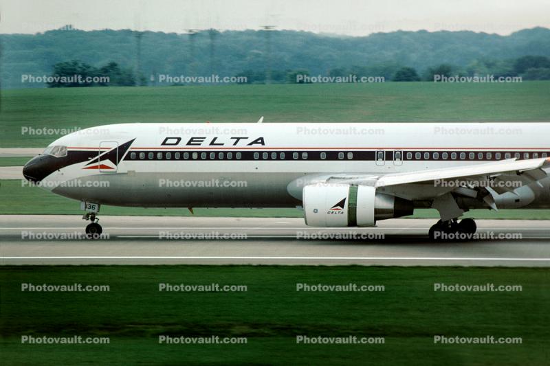 N136DL, Boeing 767-332, Delta Air Lines, CF6-80A2, CF6, 767-300 series