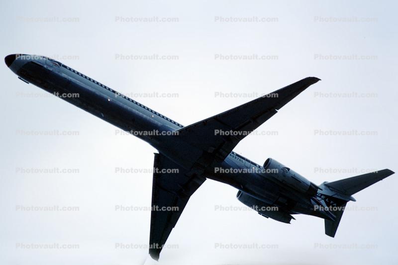 N997DL, McDonnell Douglas MD-88, (CVG), JT8D, JT8D-219
