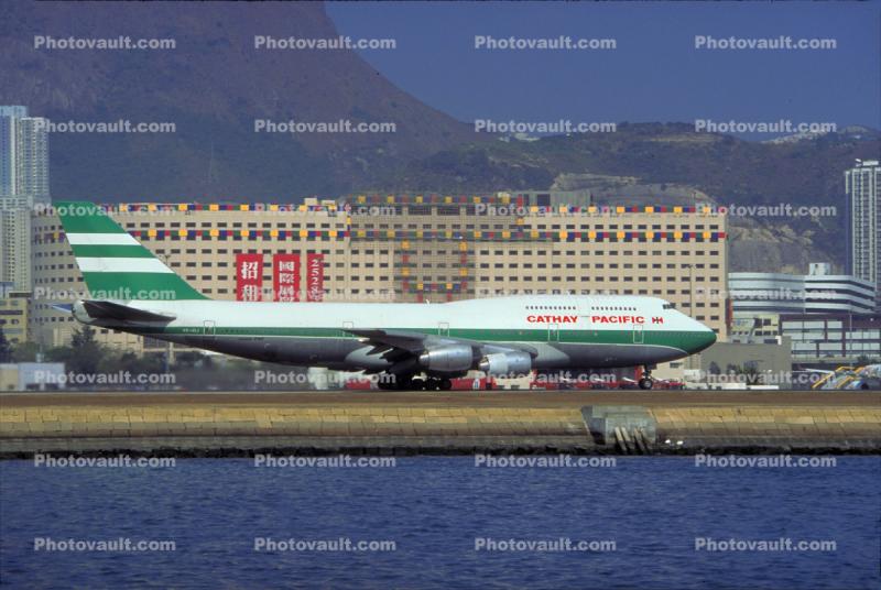 Boeing 747, Cathay Pacific, Airbus A340