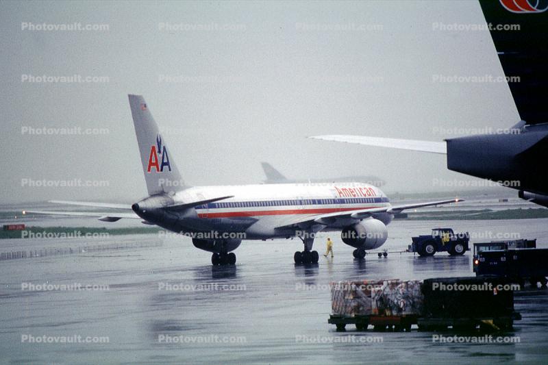American Airlines AAL, rain, inclement weather, wet