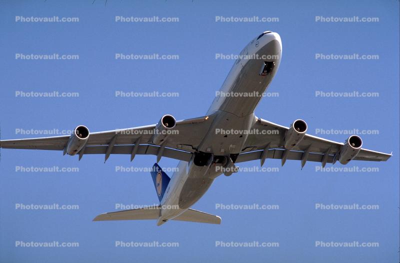 Airbus A340, Lufthansa, taking-off