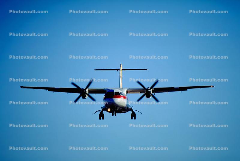 ATR-42, head-on, landing