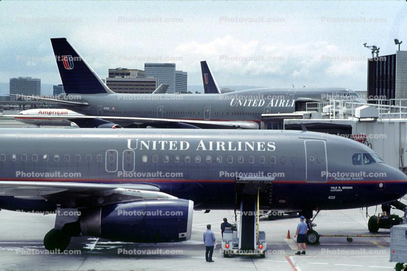 United Airlines, UAL, Yale R Brown - customer