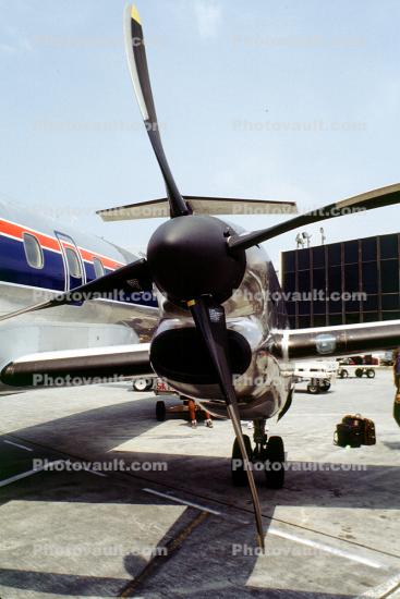 N235SW, Embraer EMB-120ER Brasilia, P&W Canada, PW118 Turboprop Engine, Wing