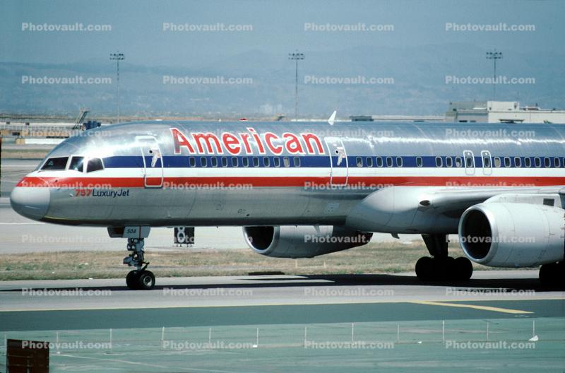 N683A, American Airlines AAL, Boeing 757-223, San Francisco International Airport (SFO), RB211-535E4B, RB211
