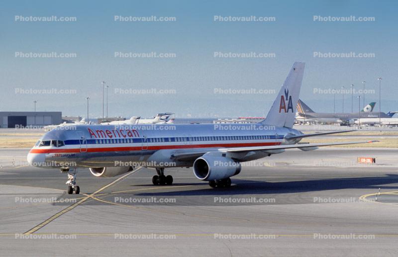 N688AA, American Airlines AAL, Boeing 757-223, RB211-535E4B, RB211, (SFO)