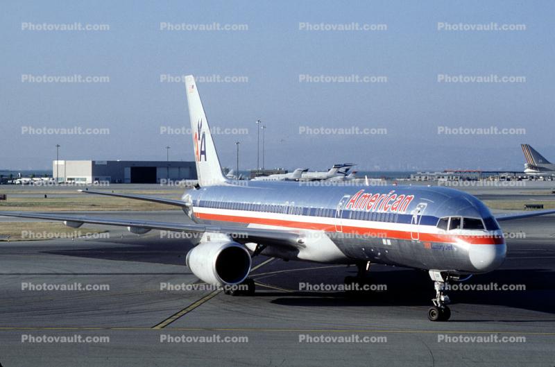 American Airlines AAL, Boeing 757-223, N688AA, RB211-535E4B, RB211, (SFO)
