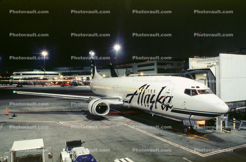 N305FA, Boeing 737, Alaska Airlines ASA, San Francisco International Airport (SFO), CFM56-3C1, CFM56