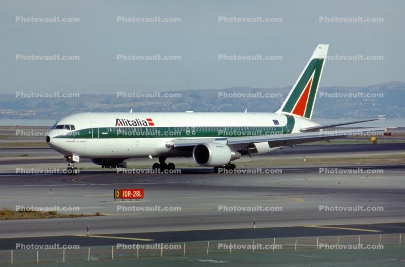 EI-CRO, Boeing 767-3Q8ER, (SFO), Alitalia Airlines, CF6-80C2B6F, CF6, Francesco De Pinedo