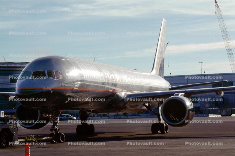 Boeing 757, San Francisco International Airport (SFO)