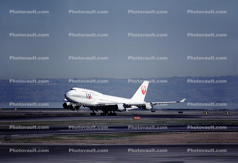 JA8906, Boeing 747-446BCF, San Francisco International Airport (SFO), Japan Airlines JAL, 747-400 series, CF6, CF6-80C2B1F
