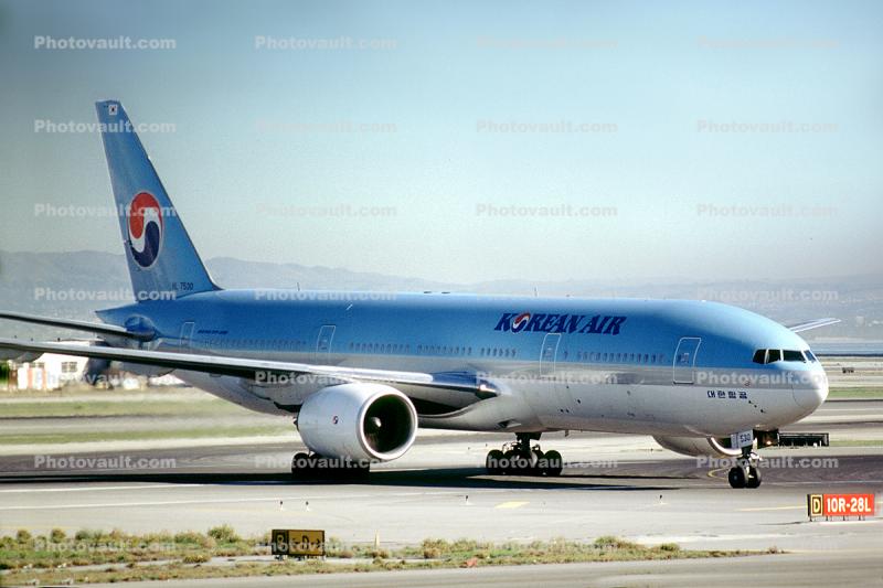 HL7530, Boeing 777-2B5ER, (SFO), 777-200 series, PW4000