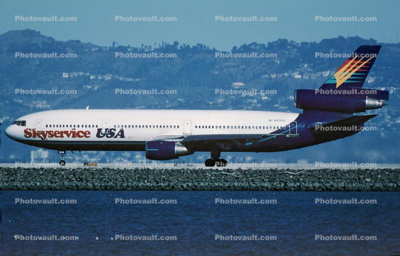 N572SC, Douglas DC-10-10, San Francisco International Airport (SFO), CF6-6K, CF6