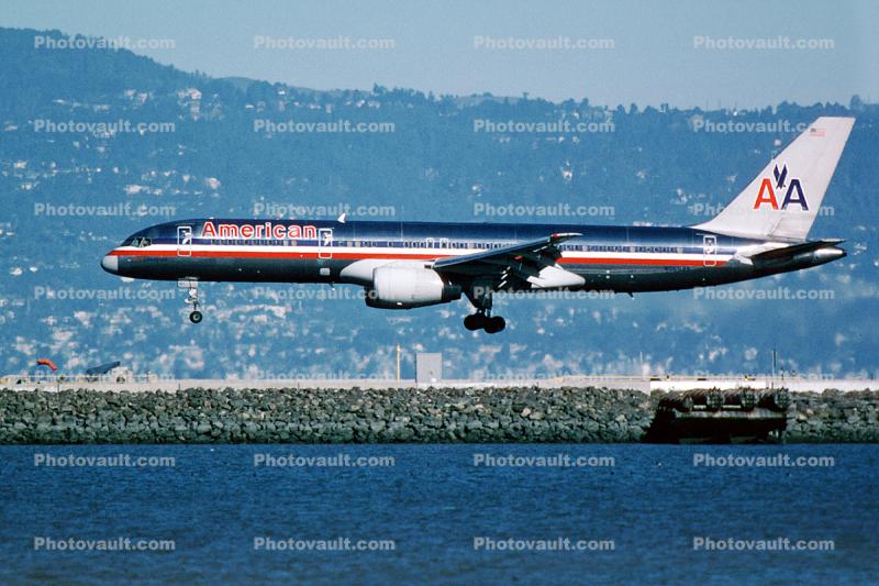 American Airlines AAL, Boeing 757, San Francisco International Airport (SFO)