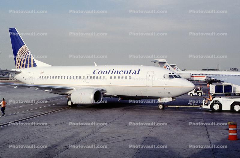 N18658, Boeing 737-524, Continental Airlines COA, CFM56-3C1, 737-500 series, CFM56
