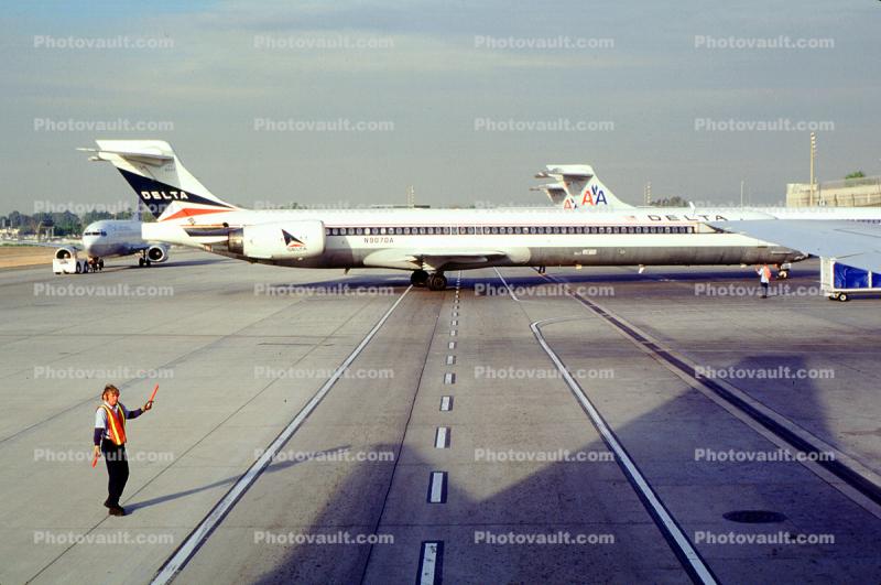 N907DA, Delta Air Lines, Douglas MD-90-30