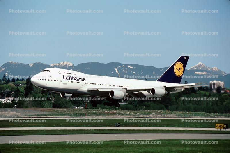 D-ABYP, Boeing 747-230B, Lufthansa, 747-200 series, CF6-50E2, CF6