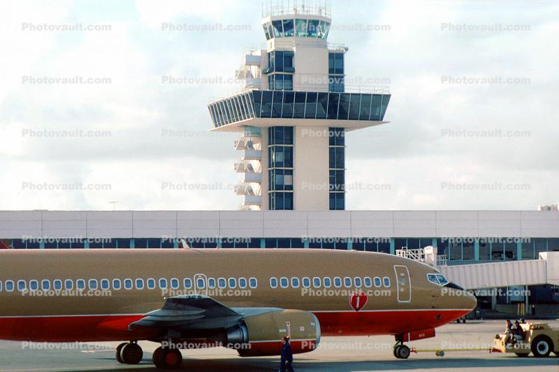 N8600F, Boeing 737-8H4, Southwest Airlines SWA, Control Tower, 737-800 series, CFM56-7B6, CFM56