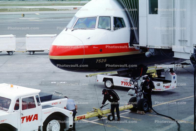 N725TW, Trans World Airlines TWA, Boeing 757-231 , 757-200 series, 15 May 2000