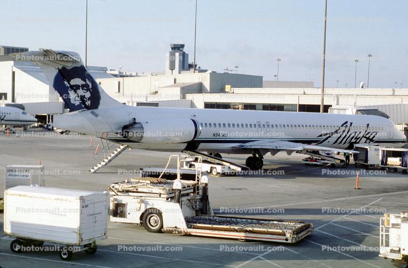 N947AS, Alaska Airlines ASA, McDonnell Douglas MD-83, JT8D, Airstair, Mobile Stairs, Rampstairs, ramp, Belt Loader, JT8D-219