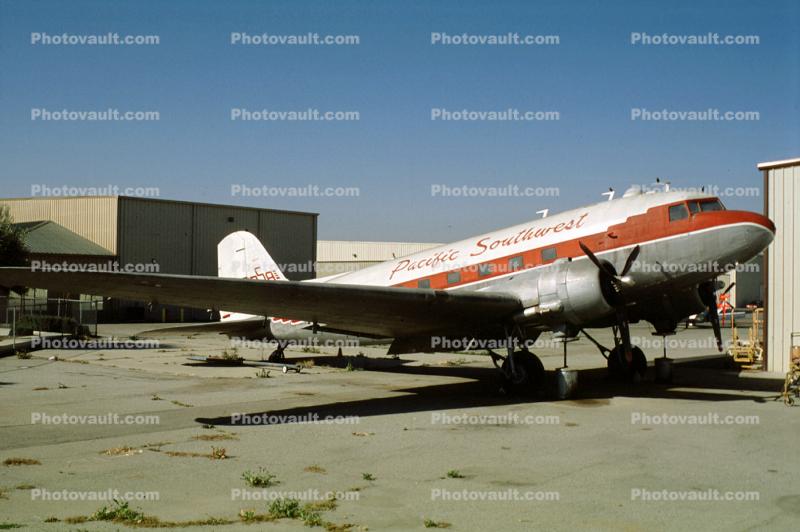 N47TF, PSA Douglas DC-3C