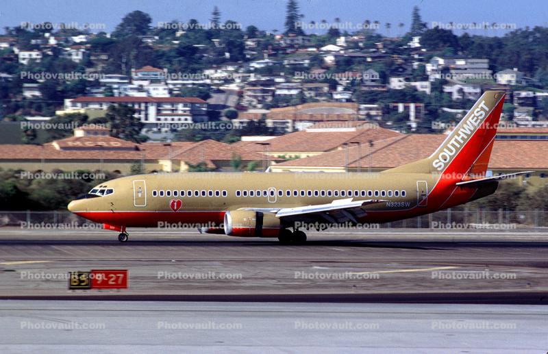 N323SW, Boeing 737-3H4, Southwest Airlines SWA, 737-300 series, CFM56-3B1, CFM56