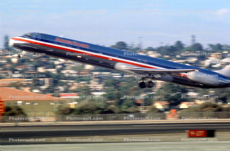 American Airlines AAL