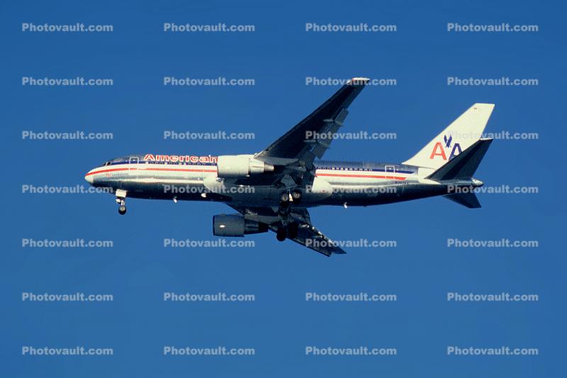 N303AA, American Airlines AAL, Boeing 767-223, San Francisco International Airport (SFO)