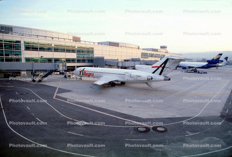 N727FV, Super 27, Boeing 727-221RE, San Francisco International Airport (SFO), JT8D, 727-200 series