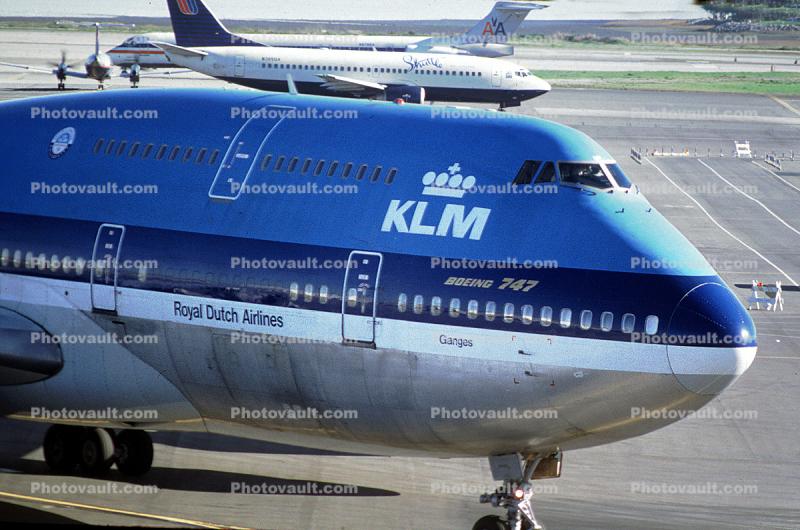PH-BUP, Boeing 747-206B, CF6-50E2, CF6, (SFO), KLM Airlines, 747-200 series, Named "Ganges"