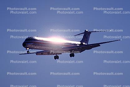 N487AA, American Airlines AAL, McDonnell Douglas MD-82, JT8D