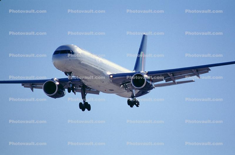 N523NA, Boeing 757-28A, National Airlines NAL, 757-200 series, RB211-535 E4, RB211