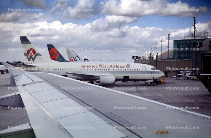 N155AW, Boeing 737-3G7, America West Airlines AWE, 737-300 series, CFM56-3B1, CFM56, Lone Wing 