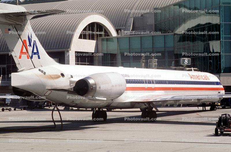 N804RA, American Airlines AAL, McDonnell Douglas MD-81, JT8D