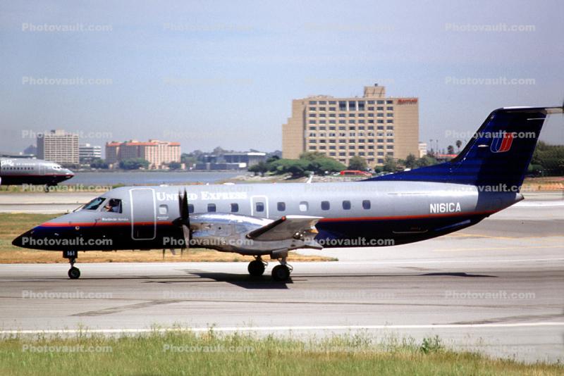 N161CA, Embraer Brasilia EMB-120RT, SkyWest, United Express, San Francisco International Airport (SFO)