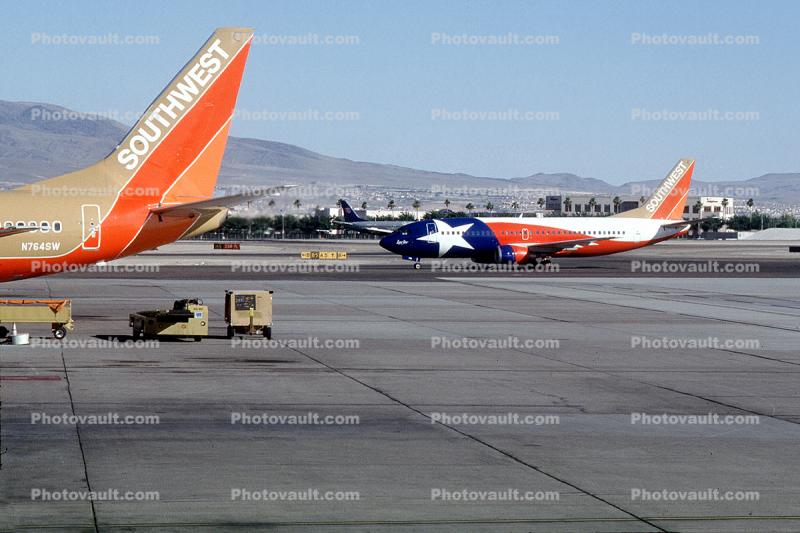 Boeing 737, Southwest Airlines SWA, Texas Lone Star