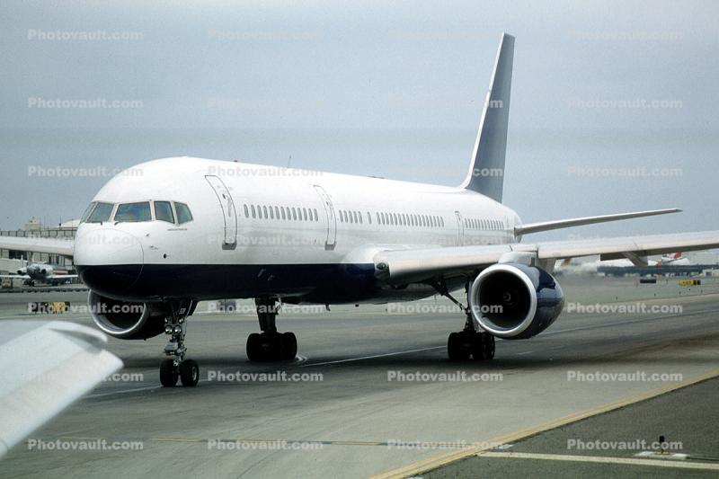 N528AT, Boeing 757-23N, LAX, RB211-535 E4, RB211, Boeing 757-200 series, generic