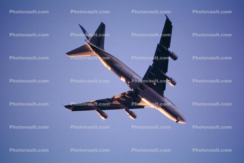 Boeing 747, Lufthansa, flying, airborne
