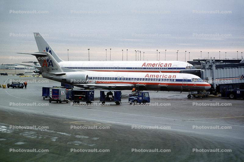 N1471G, American Airlines AAL, Fokker, Twin Engine Jet, F-28, F28-0100, F100