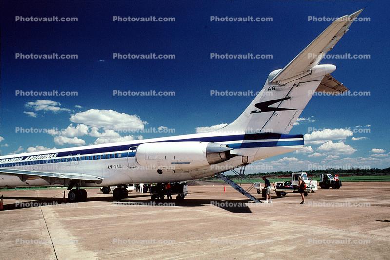 LV-VAG, McDonnell Douglas MD-83, Aerolineas Argentinas ARG, JT8D, Airstair, JT8D-219