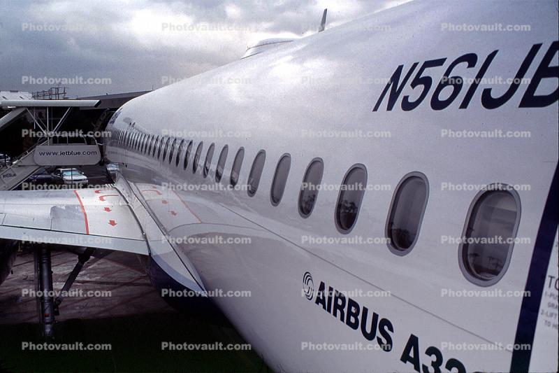 N561JB, Airbus A320-232, La Vie en Blue