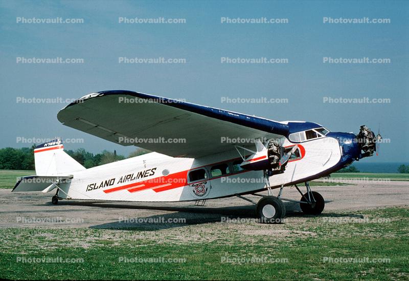 N7584, Island Airlines, Ford 4-AT-B Tri-Motor, milestone of flight
