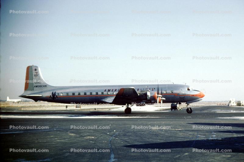 N33AA, American Airlines AAL, Douglas DC-7, 1950s